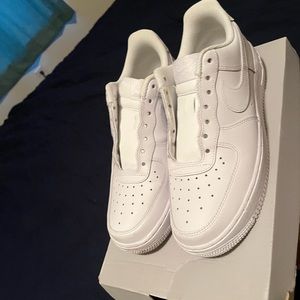 Air Forces 1 gently worn